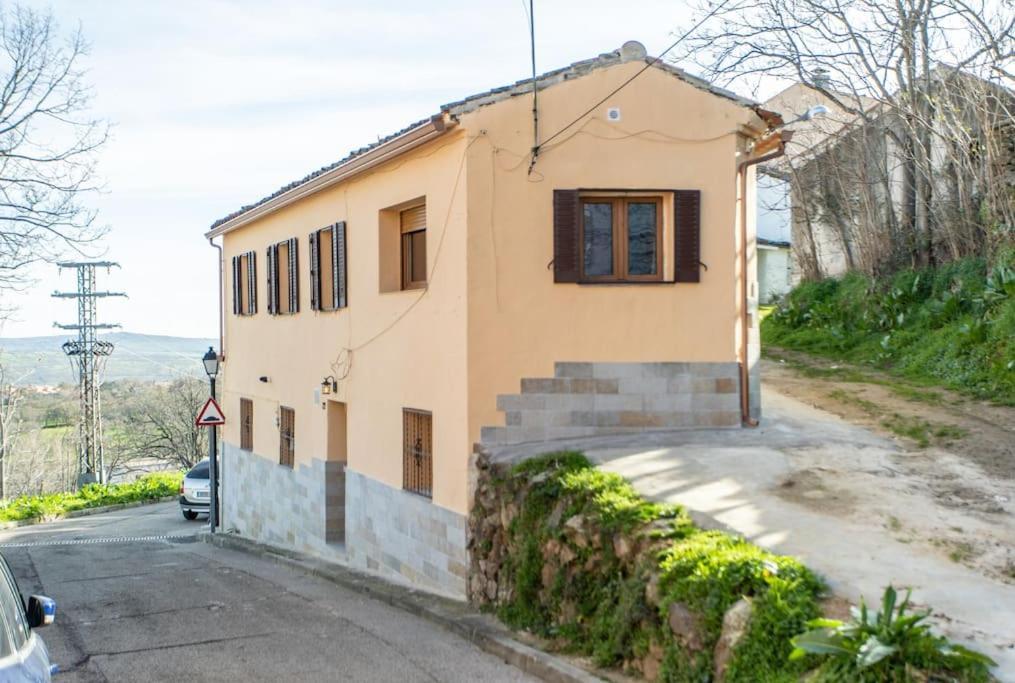 Desconexion En La Sierra Casa Con Terraza Y Bbq Hébergement de vacances Miraflores de la Sierra